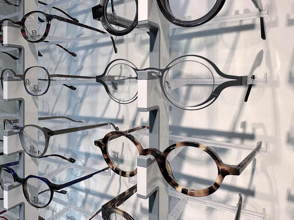 Votre presentoir a lunettes ou meuble optique a lunettes ideal